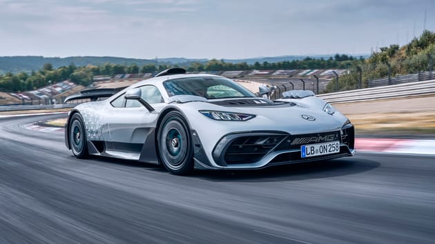 Listen to Lewis Hamilton’s 2016 F1 car | Top Gear